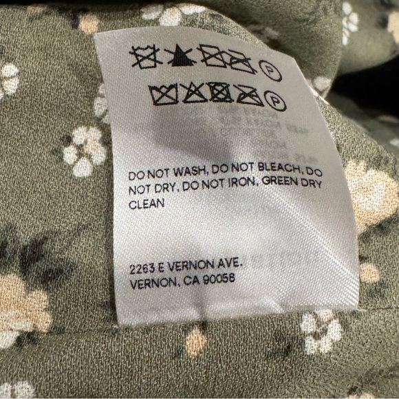 NWOT Reformation Cave Blouse Green Cera Floral Ditsy Romantic Size 10 - Picture 8 of 11